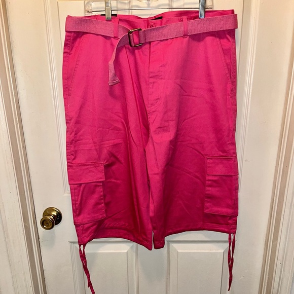 KLAY Men’s Cargo Shorts. Waist 38. Inseam 13. Never worn. - Picture 1 of 4